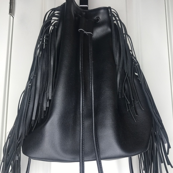 Black drawstring fringe backpack - Picture 5 of 5